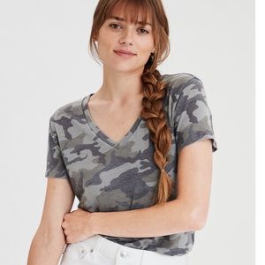 AE CAMO V-NECK T-SHIRT